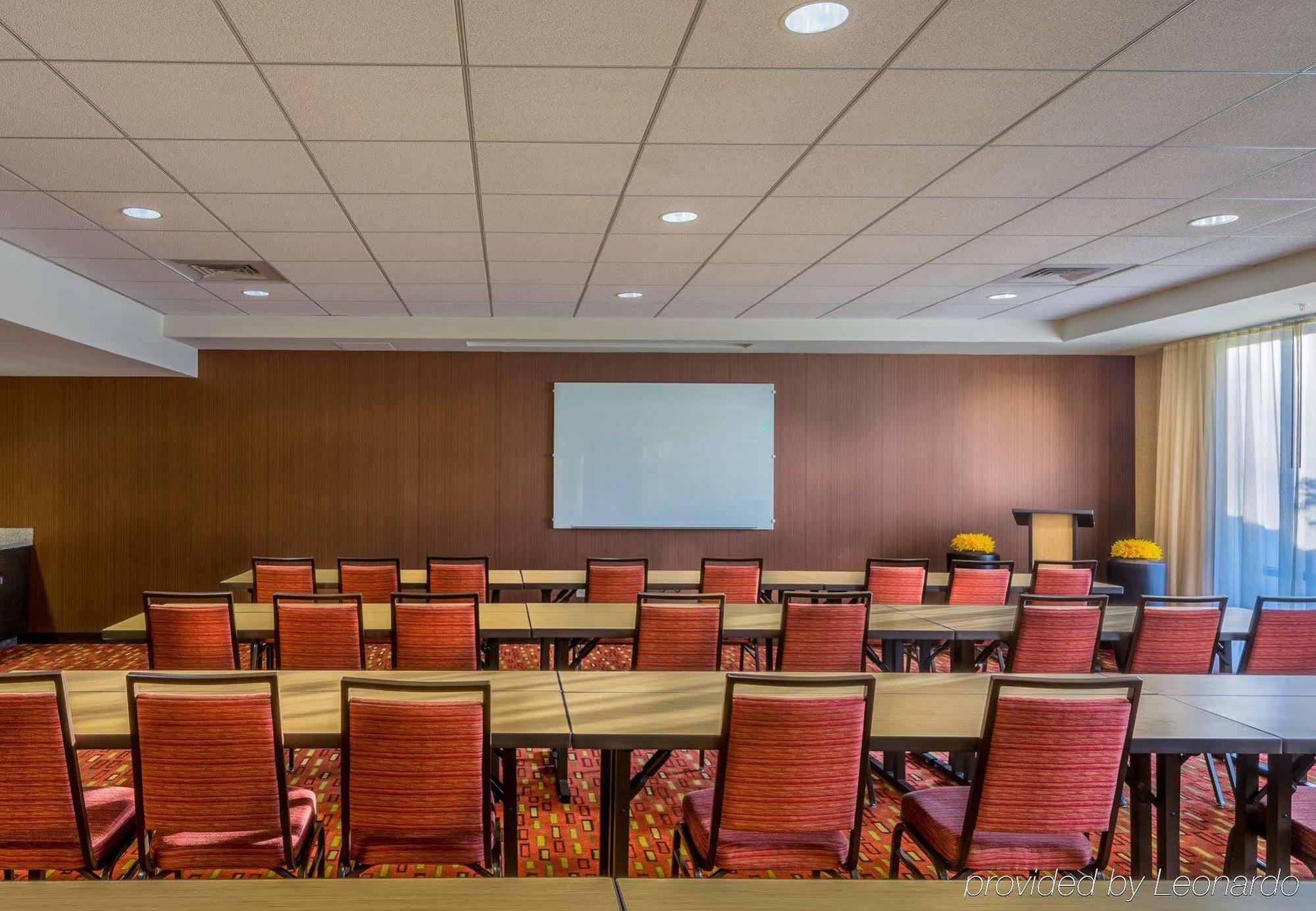 Hotel Courtyard By Marriott Charleston Downtown/Civic Center Esterno foto